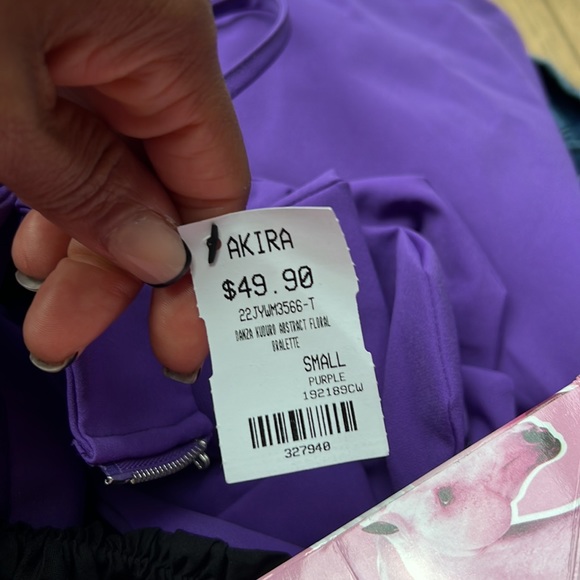 Floral Appliqué mini Skirt - Picture 5 of 5